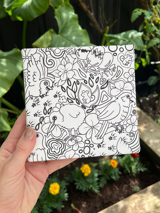 Colouring canvas- Aotearoa birds edition